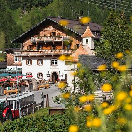 Matreier Tauernhaus Hotel Матрей ин Остирол Екстериор снимка