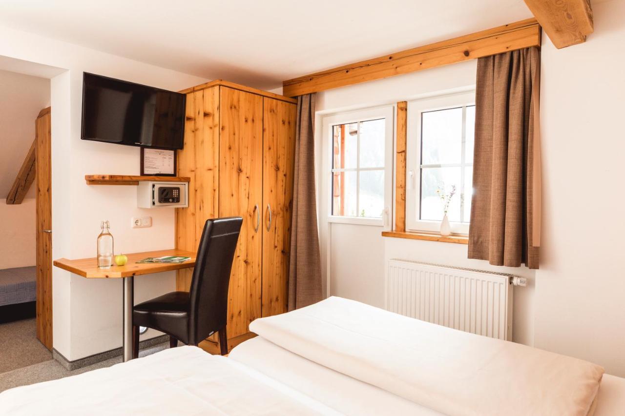 Matreier Tauernhaus Hotel Матрей ин Остирол Екстериор снимка